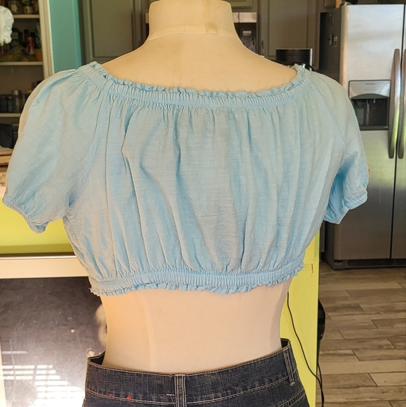Fun Blanco Cotton Crop Top - Picture 3 of 5
